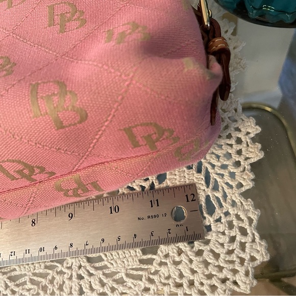 Dooney & Bourke signature hobo bag, pink sig fabric with leather trim - Picture 15 of 16
